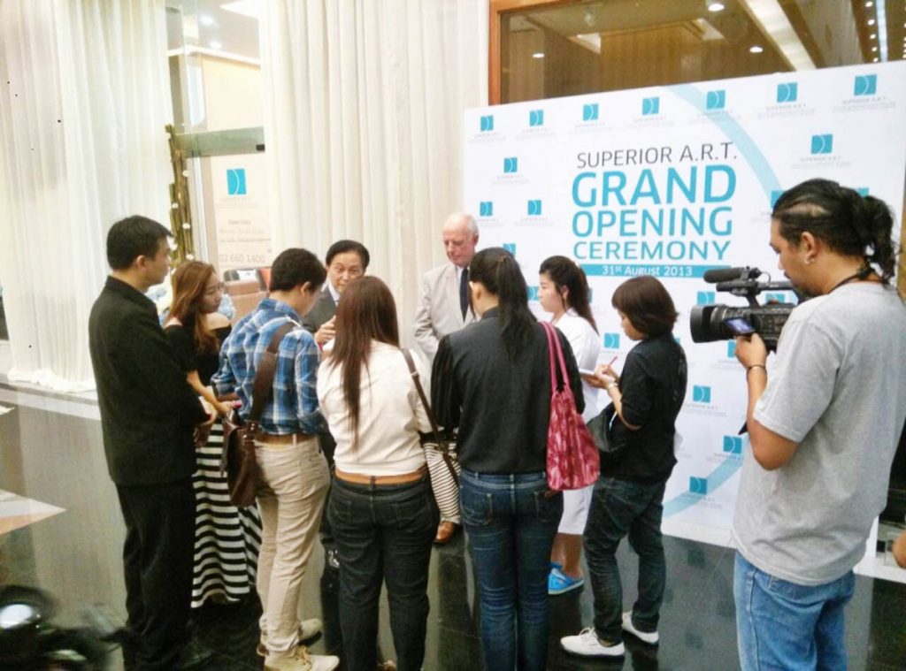 ให้สัมภาษณ์สื่อในงาน Grand Opening Ceremony