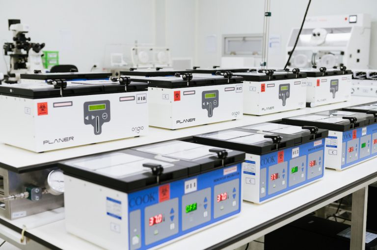 Embryology lab with MINC鈩? data-full-image=